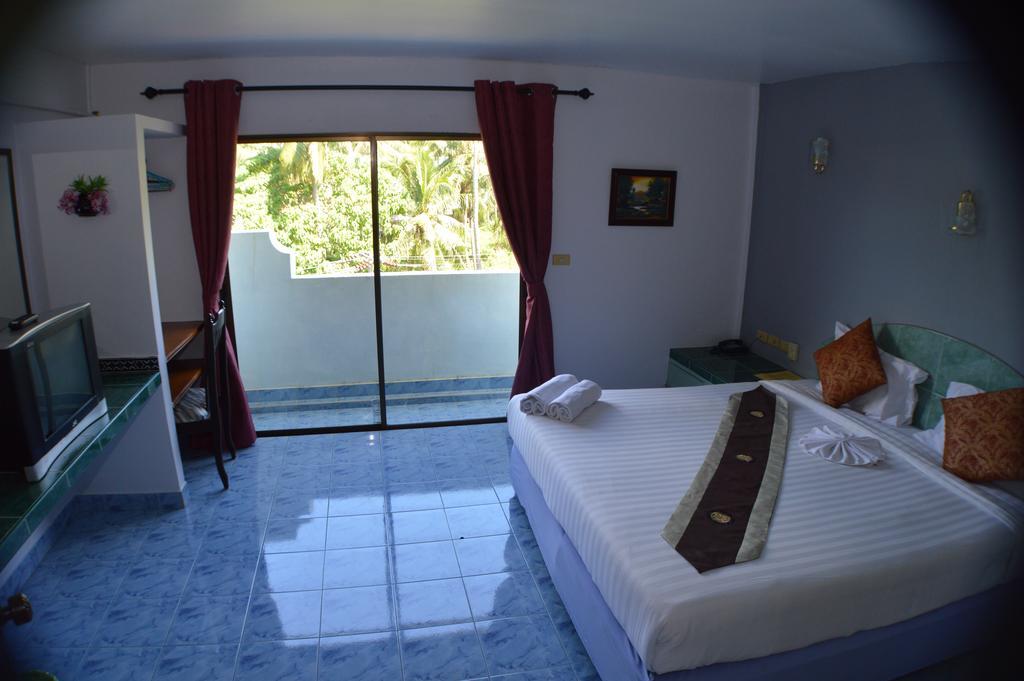 Seabreeze Inn Karon Phòng bức ảnh