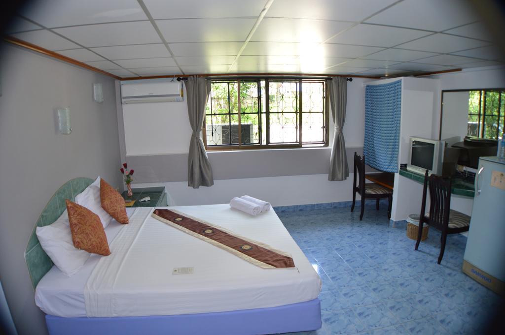 Seabreeze Inn Karon Phòng bức ảnh